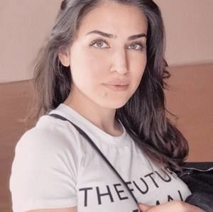 Meet your Posher, Jana